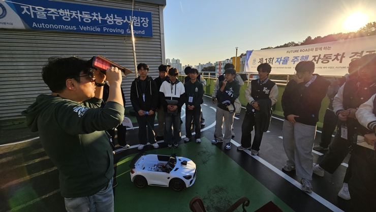 심사위원 브리핑